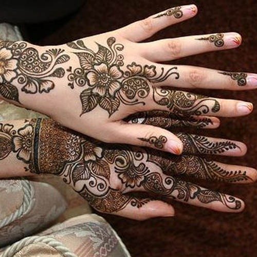 Front and Back Hand Henna treatment in Dumbarton at Style Beauty & Wellness Studio